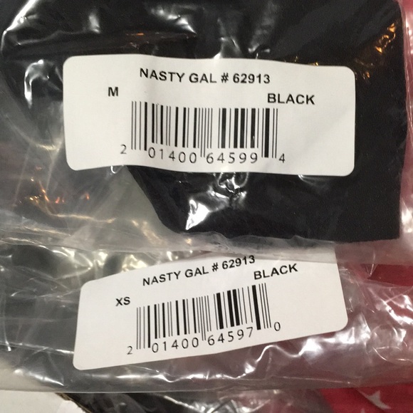 Nasty Gal Black Cropped Flutter Sleeve Top - Picture 6 of 6